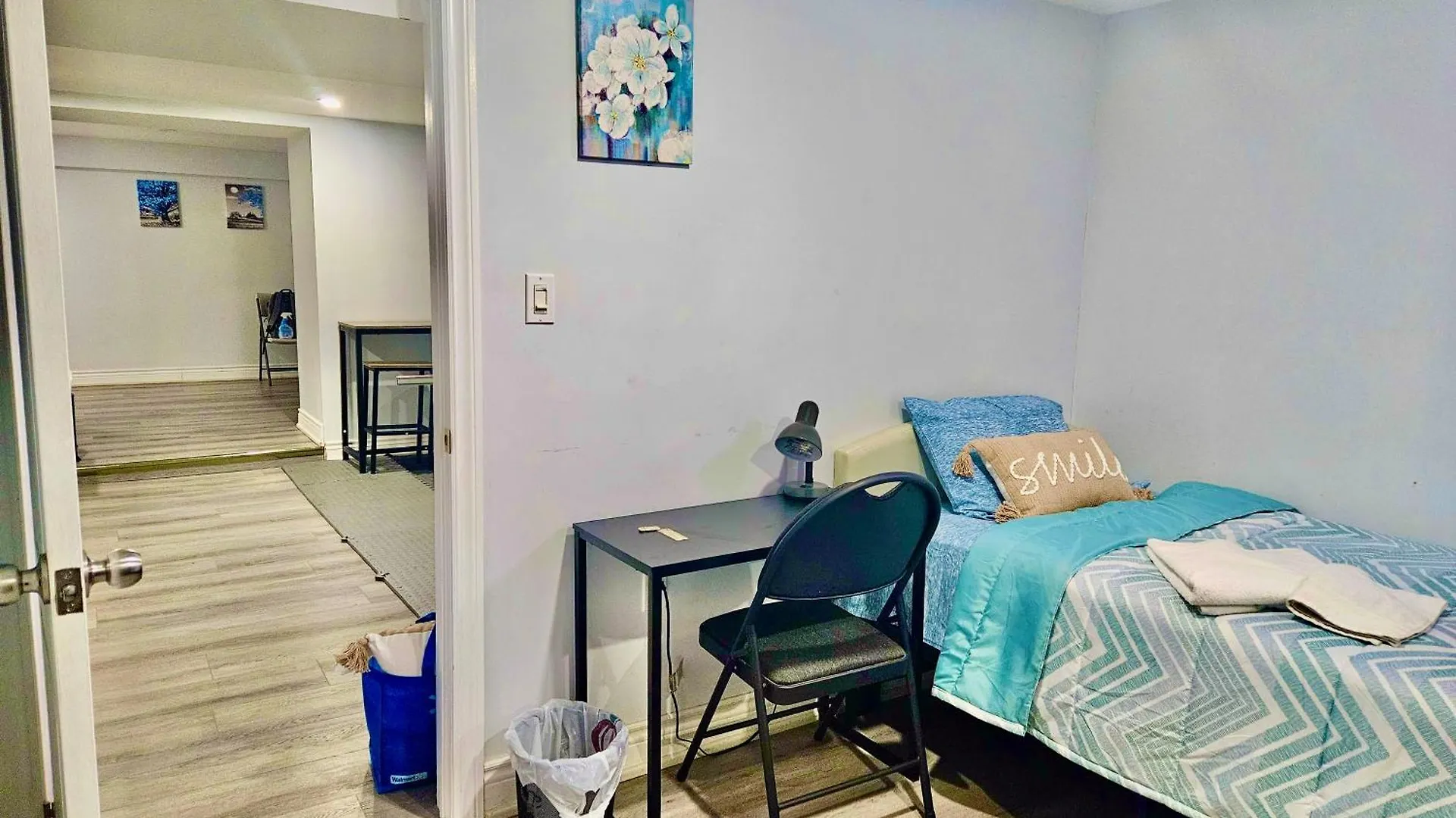 Homestay Simple & Budget Shared Room In Toronto House